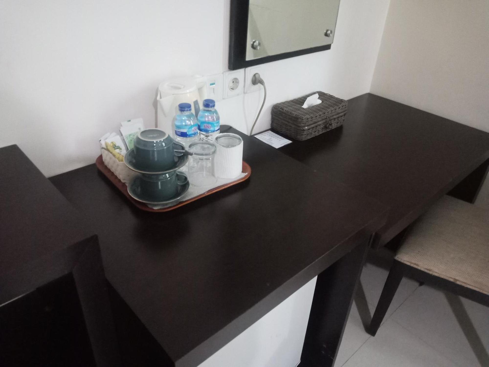 אמבון Manise Hotel מראה חיצוני תמונה