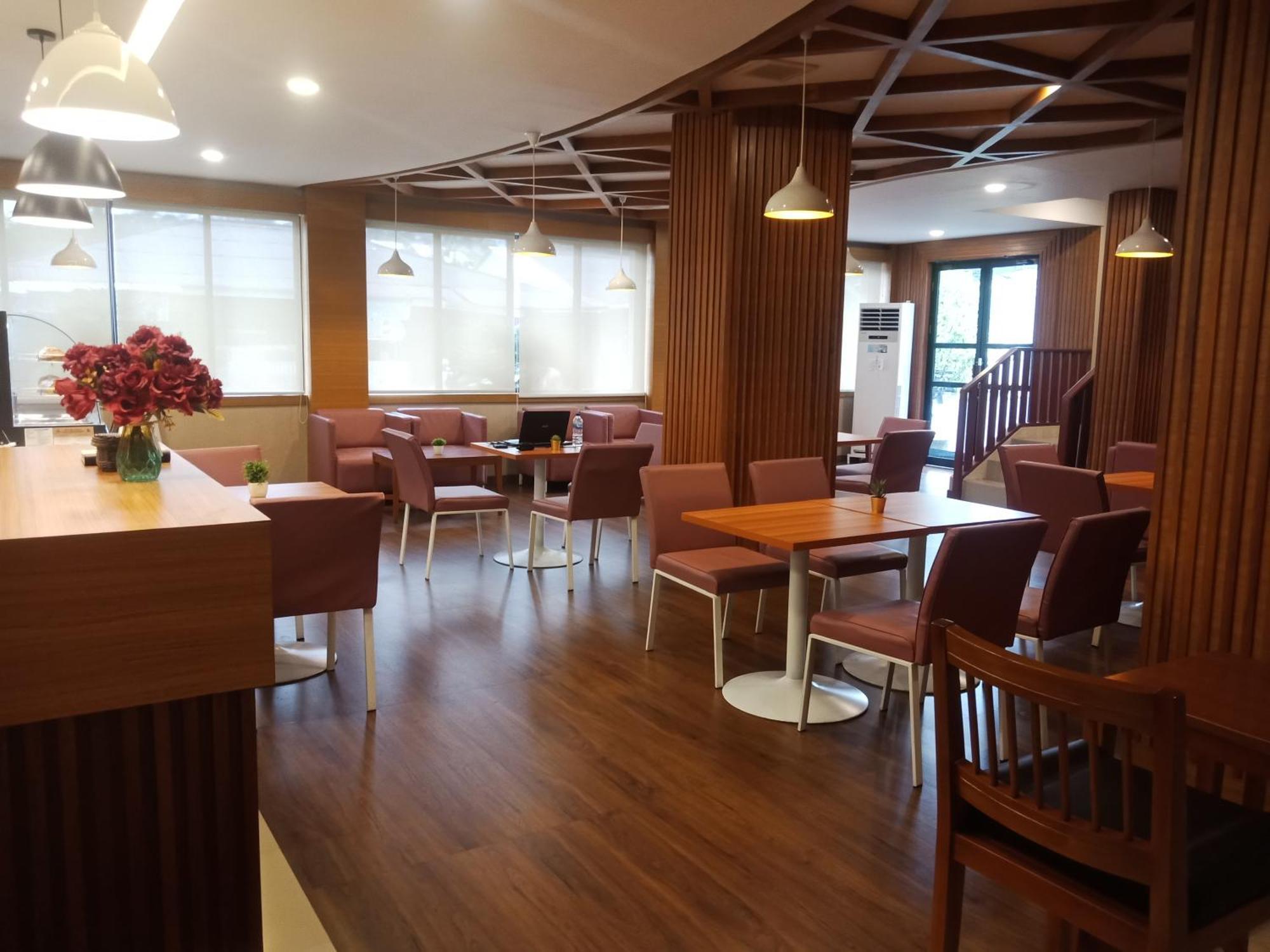 אמבון Manise Hotel מראה חיצוני תמונה