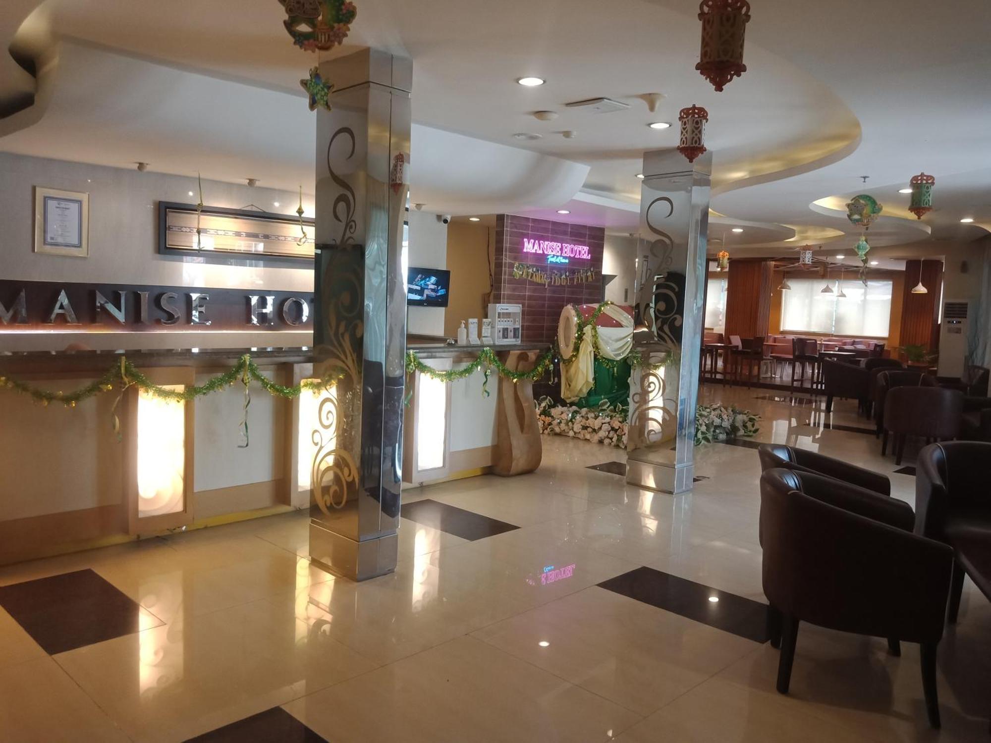 אמבון Manise Hotel מראה חיצוני תמונה