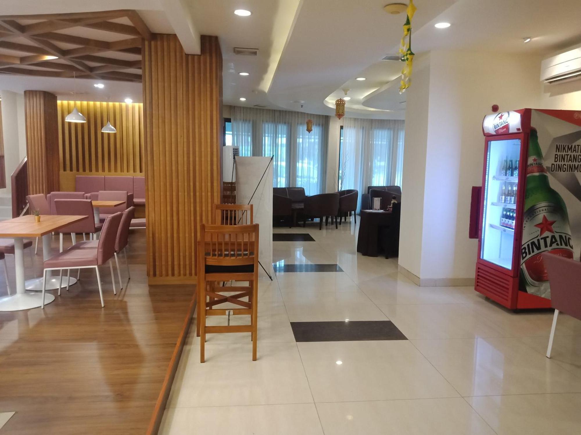 אמבון Manise Hotel מראה חיצוני תמונה