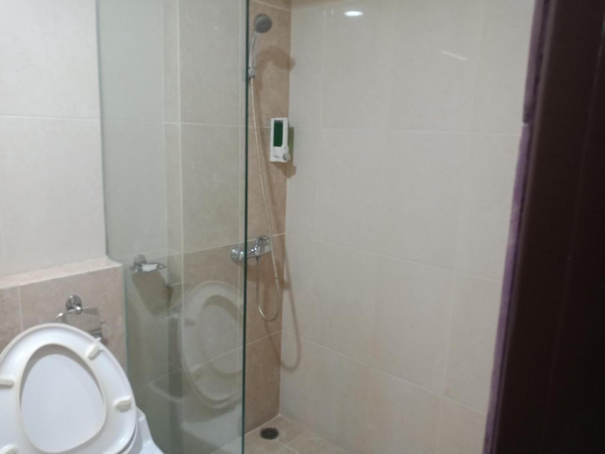 אמבון Manise Hotel מראה חיצוני תמונה