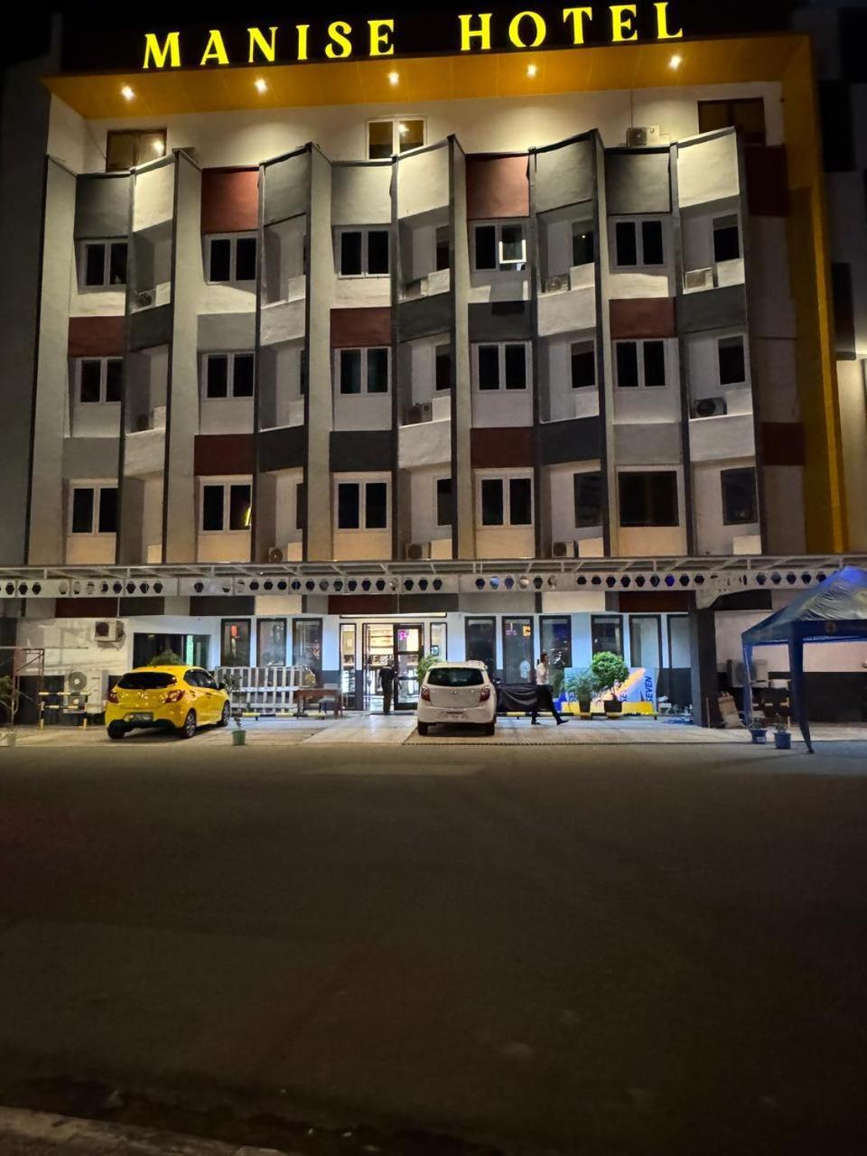אמבון Manise Hotel מראה חיצוני תמונה